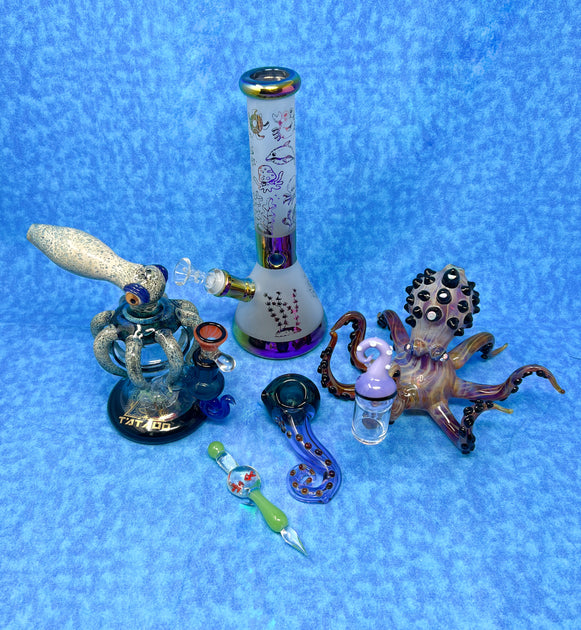 Animal Glass Pipes UndertheSea Bongs StayLit Design