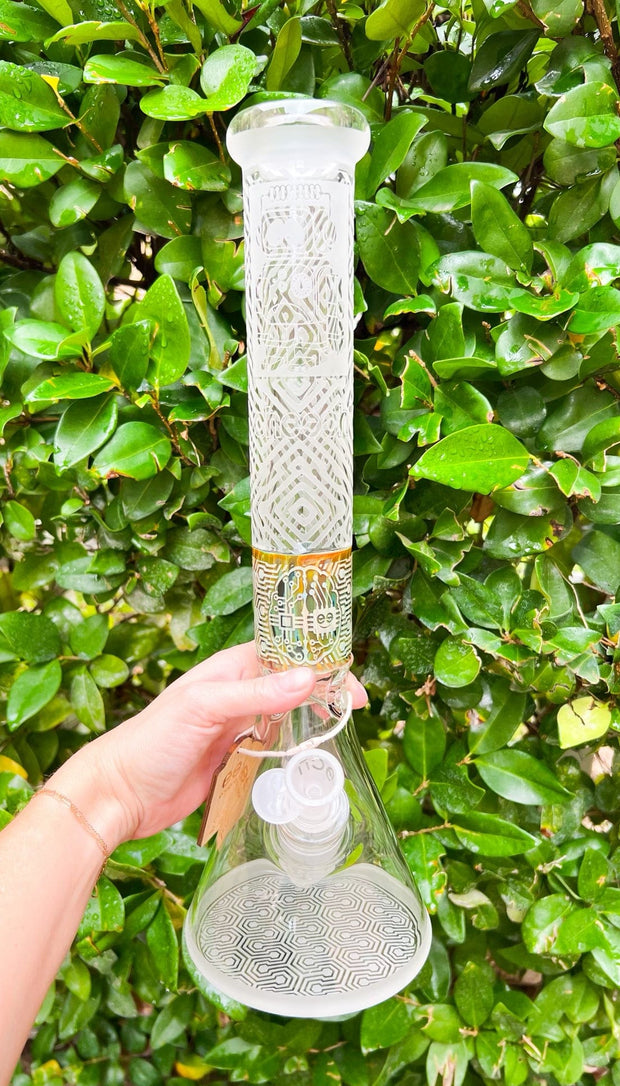 Cheech Robot Sandblasted 17in Glass Water Pipe/Bong