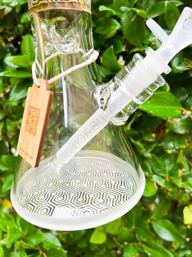 Cheech Robot Sandblasted 17in Glass Water Pipe/Bong