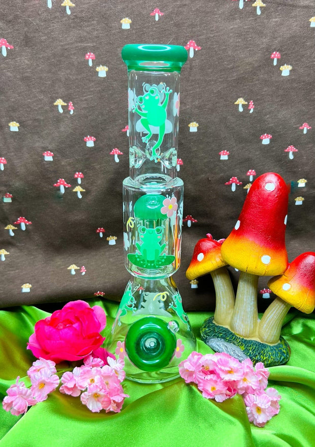 Pink Daisies Frog 10in Glass Water Pipe/Bong