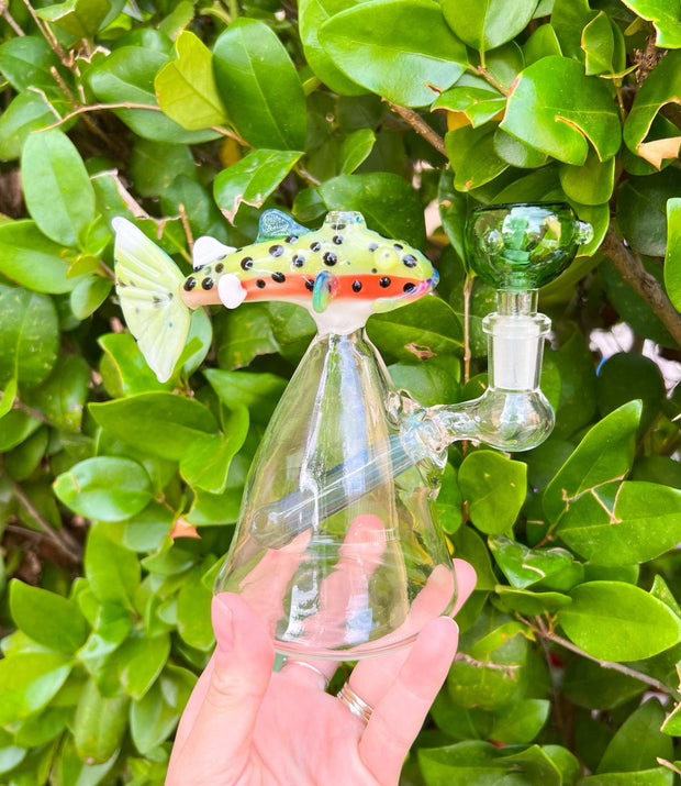 Izzy The Glassblower Rainbow Trout Heady Glass Water Pipe/Dab Rig