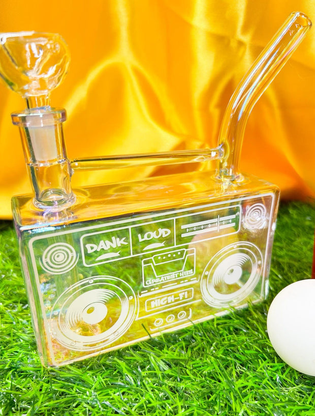 Up close iridescent boombox dab rig