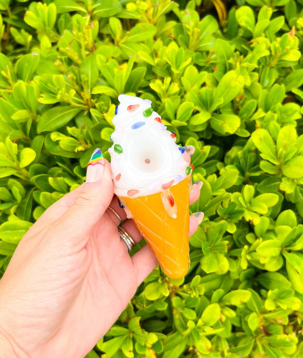 Vanilla ice Cream Glass Hand Pipe