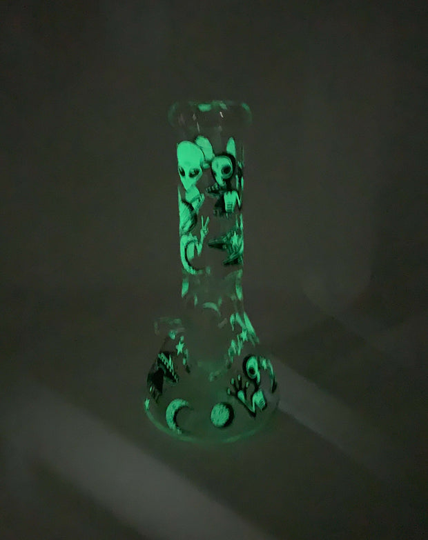Glow In The Dark Alien Outer Space Glass Hand Pipe/Bong