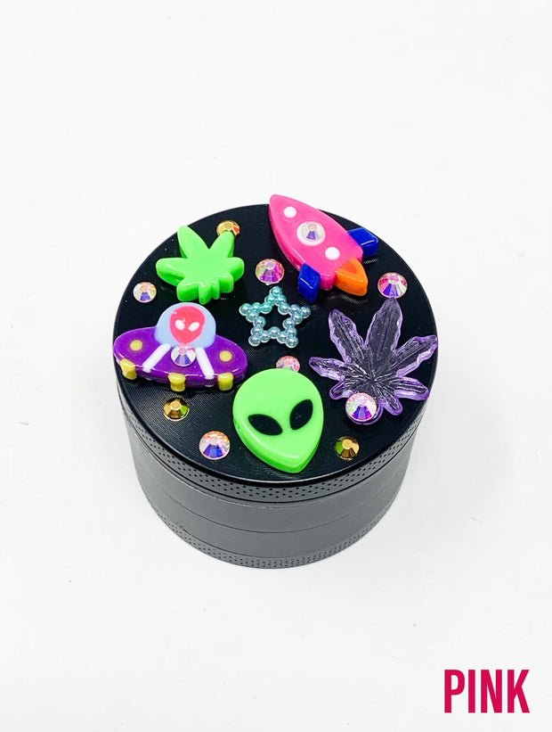 Alien Space Attack Herb Grinder Custom Black Spice Grinder 4 Piece 55mm W/ Cleaning Tool