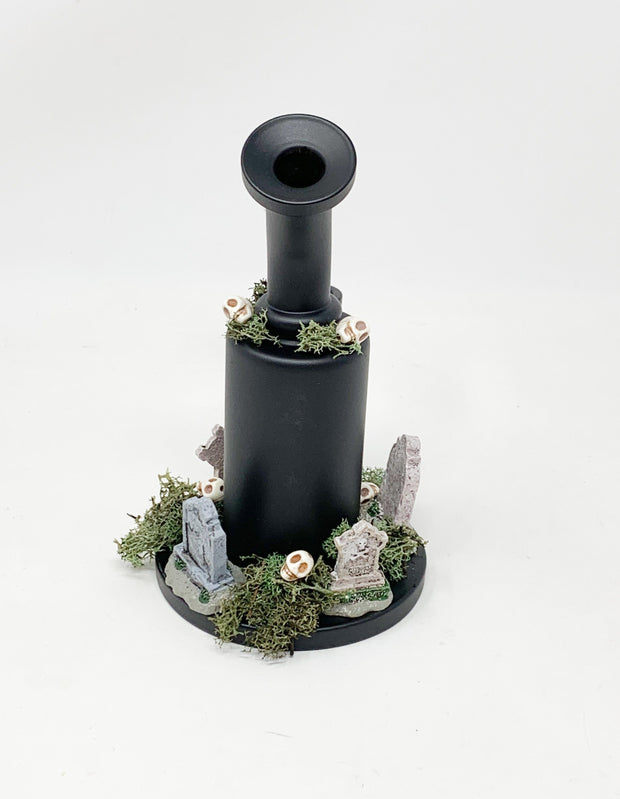 Skull Graveyard Matte Black Bent Neck Glass Water Hand Pipe/Dab Rig