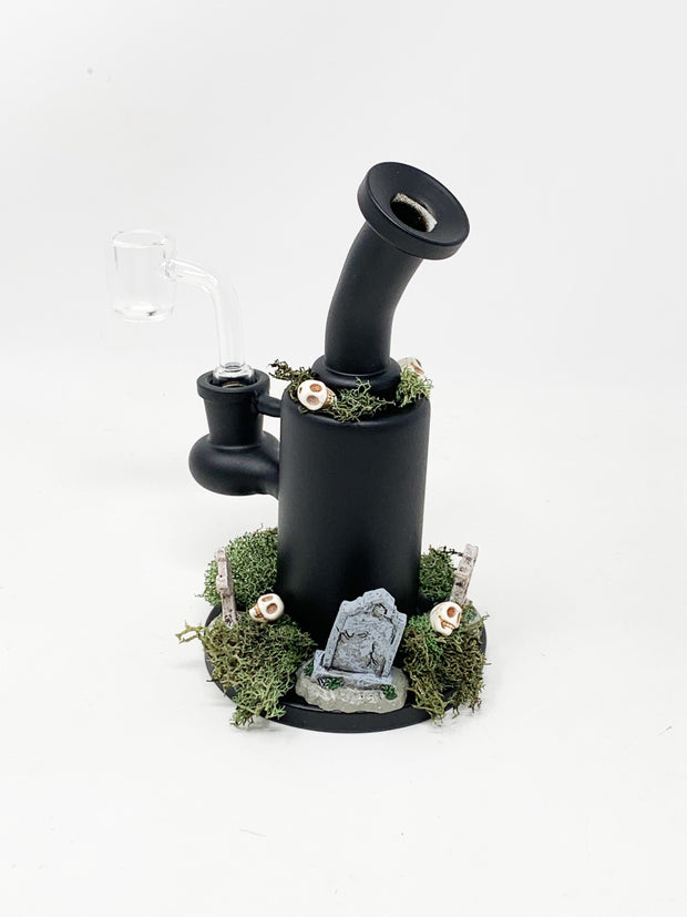 Skull Graveyard Matte Black Bent Neck Glass Water Hand Pipe/Dab Rig