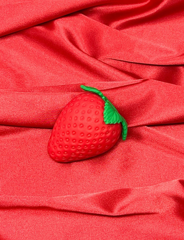 Strawberry Sucking Clitoris Vibrator